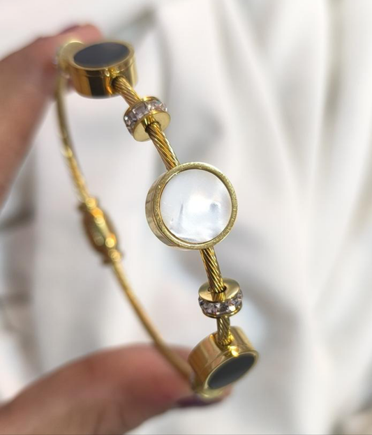 Black & White Mother of pearl Kada