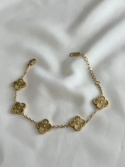 Clover Golden Bracelet