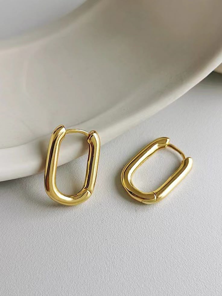 Rectangle Earring (medium)